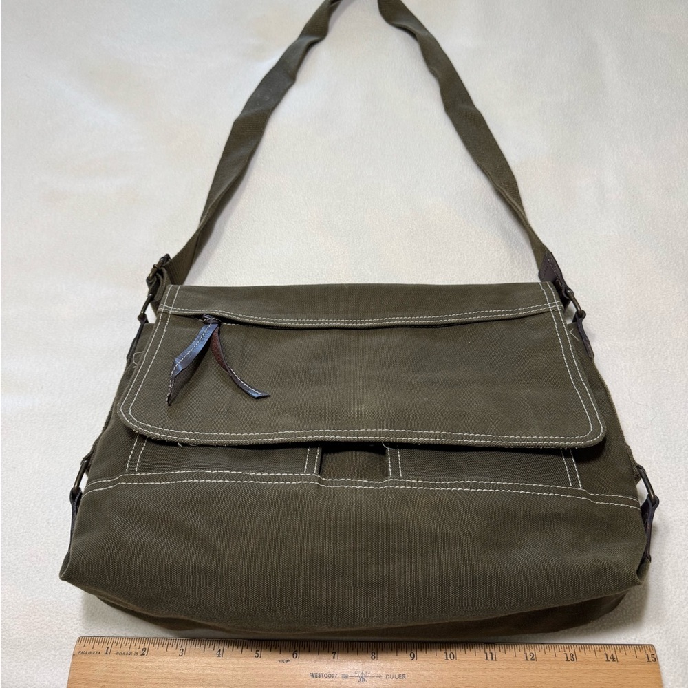 Orvis Olive Green Canvas Cross Body Messenger Bag with Brown Leather Accents - Picture 4 of 14